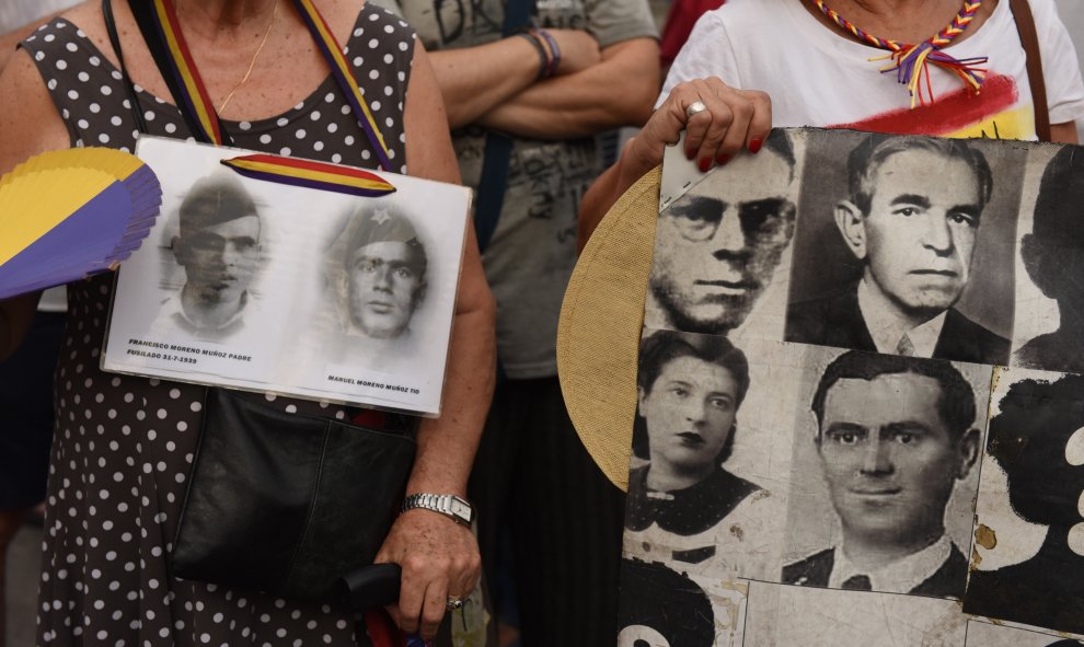 Manifestantes en la concentración en la Puerta del Sol. /  John Milner/ SOPA Images via ZUMA Wire/dpa