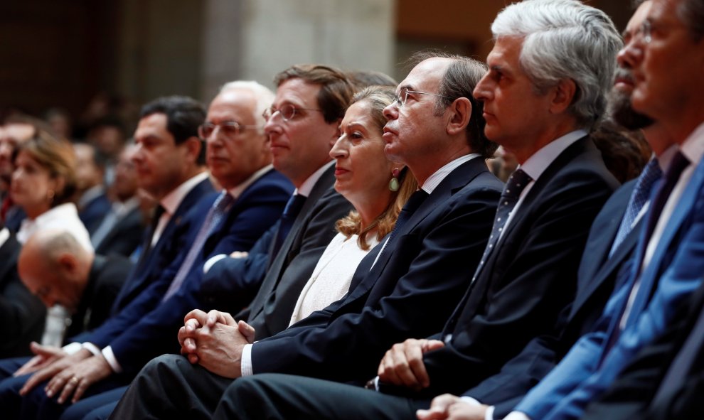 19/08/2019 - El alcalde de Madrid, José Luis Martínez-Almeida, los parlamentarios, Ana Pastor, Pío García Escudero y Adolfo Suárez Illana, el portavoz de Vox en el Congreso, Iván Espinosa de los Monteros y el exministro Rafael Catalá, asisten al acto de t