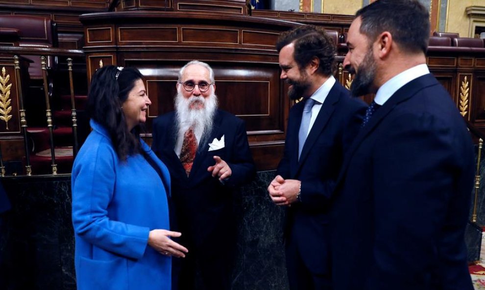 03/12/2019.- El presidente de la Mesa de Edad del Congreso, el socialista Agustín Javier Zamarrón, Santiago Abascal. Iván Espinosas de los Monteros  y Macarena Olona. EFE/Ballesteros