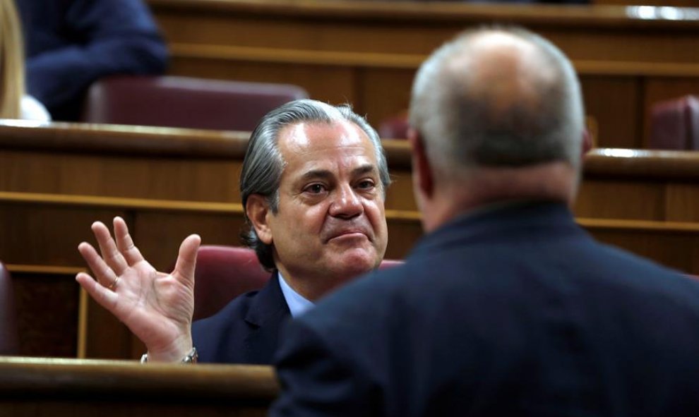 El diputado electo de Cs Marcos de Quinto , en el hemiciclo del Congreso, en el inicio este jueves de la sesión constitutiva de la Cámara Baja de la XIV legislatura . EFE/Emilio Naranjo