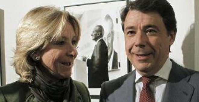 El presidente de la Comunidad de Madrid, Ignacio González, con su antecesora, Esperanza Aguirre, en una foto de archivo. EFE