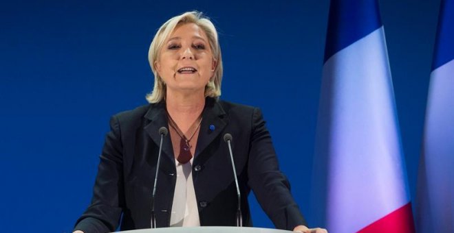 Marine Le Pen durante su discurso de anoche tras las elecciones presidenciales francesas. /EFE