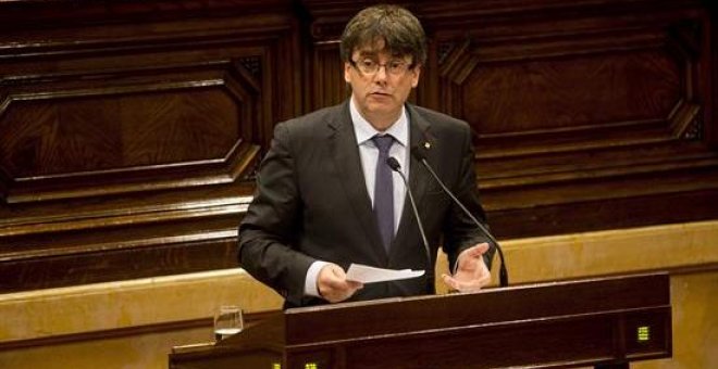 Carles Puigdemont dona explicacions al Parlament sobre el cessament de Jordi Baiget. EFE/Quique García