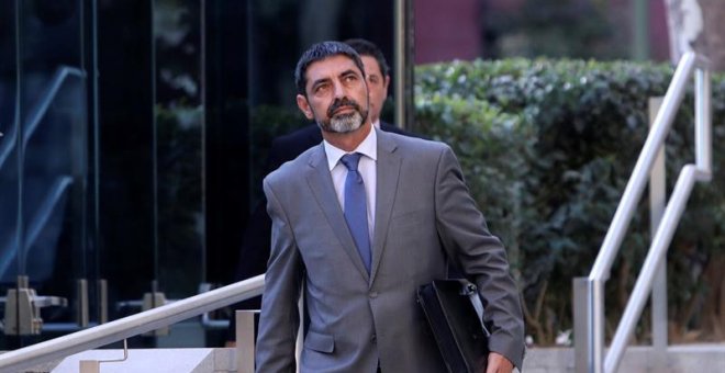 El mayor de los Mossos d'Esquadra, Josep Lluis Trapero, sale de la Audiencia tras prestar declaración como investigado por sedición ante la Fiscalía de la Audiencia Nacional. /EFE