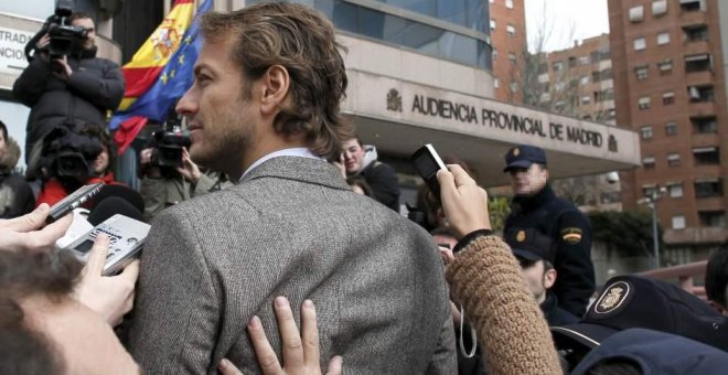 El entonces portavoz de la Unión Sindical de Controladores Aéreos (USCA), César Cabo, en la Audiencia Provincial de Madrid en 2010.- EFE