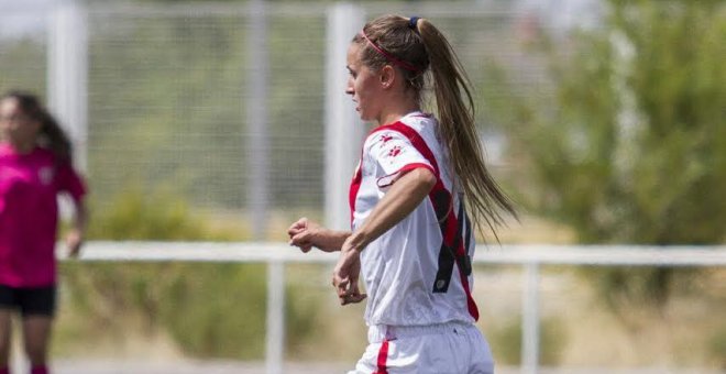 Marta Perarnau en un partido con el Rayo Vallecano.