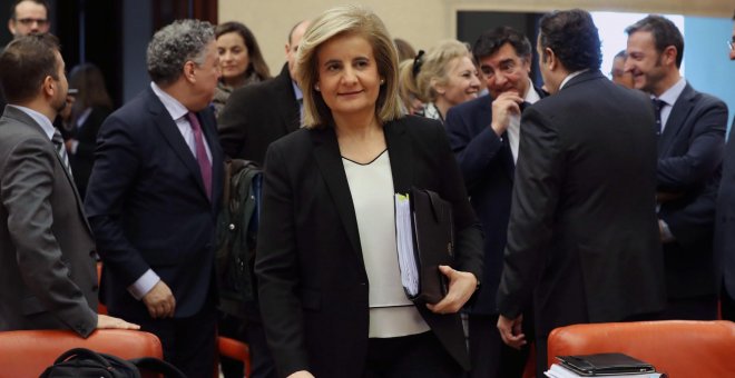 La ministra de Empleo y Seguridad Social, Fátima Báñez, Aa su llegada a la Comisión del Pacto de Toledo a petición propia y del PSOE para informar de la evolución actual y futura del sistema de la Seguridad Social. EFE/Ballesteros