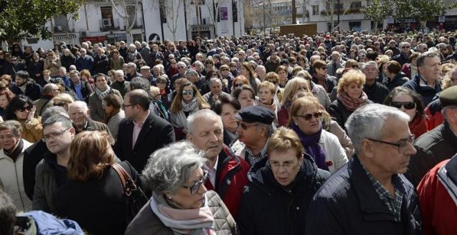 Concentración en Getafe en repulsa por los niños asesinados por su padre / EFE