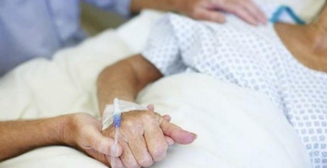 Dos prácticas ilegalizadas en España; la eutanasia y el suicidio médico asistido.- EFE