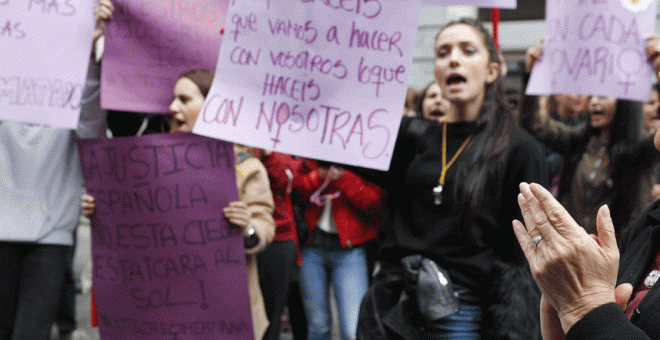 Protesta de esta semana contra la sentencia de 'La Manada'. EFE