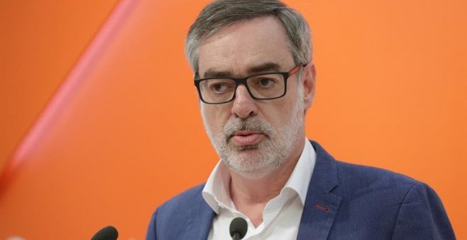 El secretario general de Ciudadanos, José Manuel Villegas, durante una rueda de prensa para comentar la actualidad política tras la presentación de una moción de censura contra el presidente del Gobierno, Mariano Rajoy, por parte del PSOE. EFE/Zipi