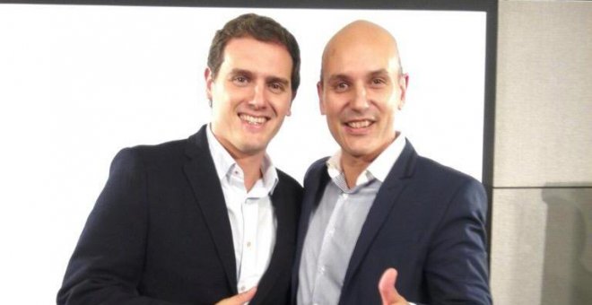 Albert Rivera y Sadat Maraña, uno de los suspendidos de militancia/Twitter