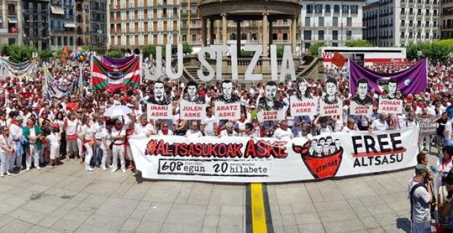 Concentración en Pamplona para pedir la libertad de los jóvenes de Altsasu