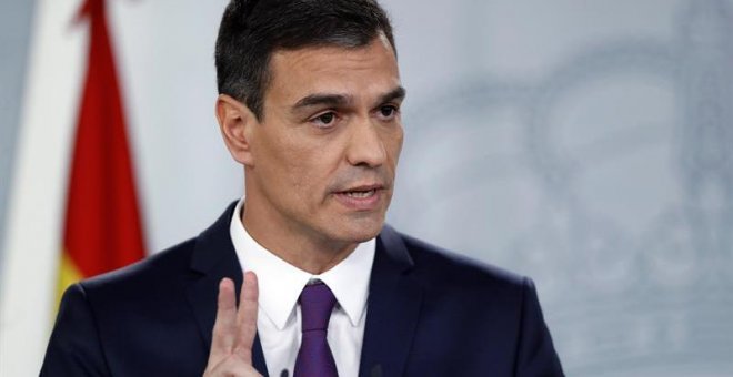 El presidente del Ejecutivo, Pedro Sánchez, durante su comparecencia en el Palacio de La Moncloa en la que ha hecho un balance de su gestión cuando se cumplen dos meses de su Gobierno, con la vista puesta en el ámbito económico en la elaboración de los Pr