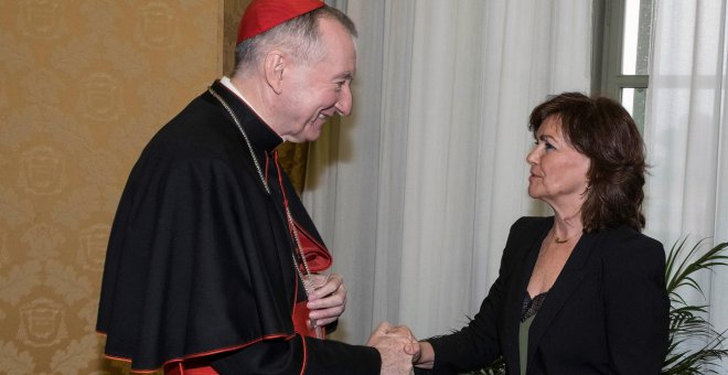 La vicepresidenta del Gobierno, Carmen Calvo, con el secretario de Estado vaticano, Pietro Parolin. EFE/Presidencia del Gobierno