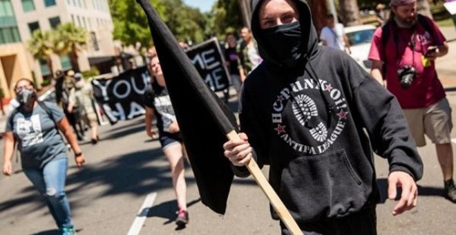 Manifestación antifascista en Sacramento.- REUTERS