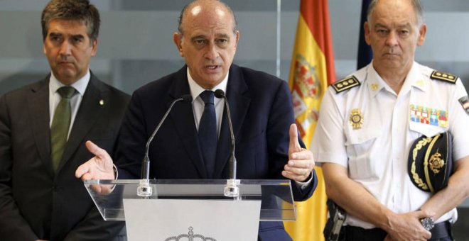 Ignacio Cosidó, director general de la Policía, Jorge Fernández Díaz, ministro del Interior, y Eugenio Pino, director adjunto operativo (DAO), en la época de las cloacas de Villarejo. EFE