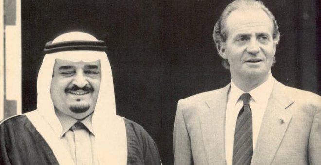 El rey emérito Juan Carlos I con Fahd bin Abdulaziz Al Saud. / EFE