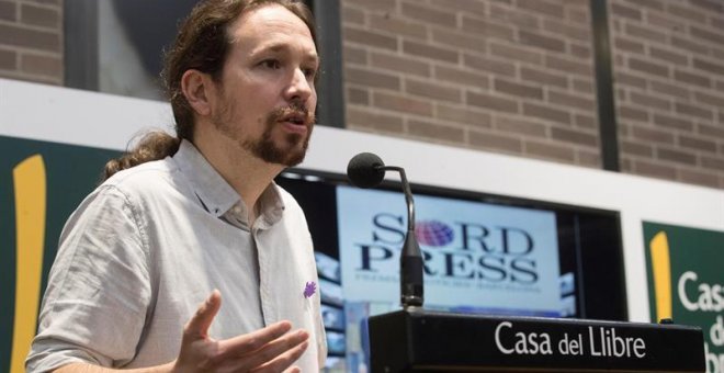 Pablo Iglesias, secretario general de Podemos, durante la presentación de su último libro, 'Nudo España', en Catalnuya / EFE