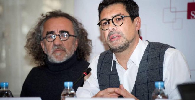 El presidente de la SGAE, José Ángel Hevia (derecha), junto al vicepresidente Teo Cardalda, el pasado diciembre. / EFE