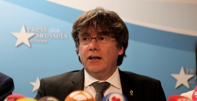 02/05/2019.- El expresidente de la Generalitat Carles Puigdemont durante la rueda de prensa en Bélgica. / EFE - ANA BELINCHÓN