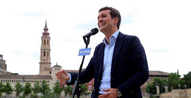 , 10/05/2019.- El presidente del PP, Pablo Casado, durante su intervención en la presentación hoy en Zaragoza del programa electoral europeo para las elecciones del 26 de mayo, junto a la cabeza de lista popular para las elecciones europeas, Dolors Monser