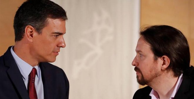 El presidente del gobierno Pedro Sánchez y el líder de Podemos Pablo Iglesias. - EFE