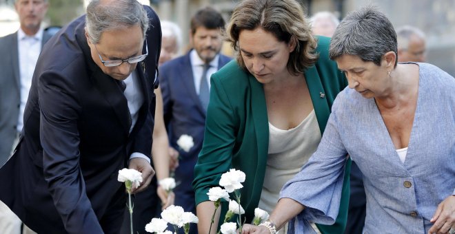 La alcaldesa de Barcelona, Ada Colau, acompañada por el presidente de la Generalitat, Quim Torra y de la delegada del Gobierno en Cataluña, Teresa Cunillera | EFE