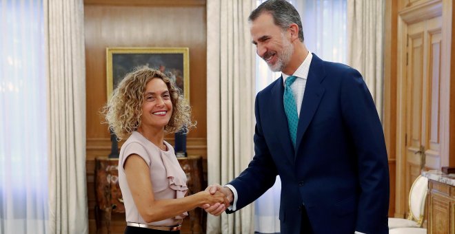 2/09/2019.- Felipe VI recibe este jueves a la presidenta del Congreso, Meritxell Batet, en el Palacio de la Zarzuela. / EFE