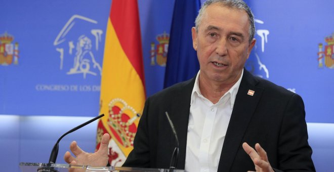 El diputado de Compromís Joan Baldoví, durante una rueda de prensa en el Congreso de los Diputados. EFE/Fernando Alvarado