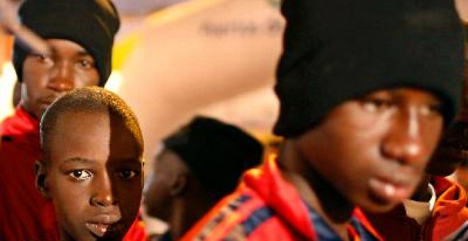 UNICEF reclama en un informe que El Estado  considere a los inmigrantes menores de edad como niños, y no como extranjeros, y que se garantice que se respetan sus derechos. EFE/Archivo