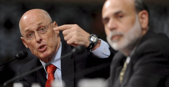 El secretario del Tesoro de EEUU Henry Paulson (izda) y el presidente de la Reserva Federal, Ben Bernanke, durante su comparecencia ante el Comité de la Banca del Senado en Washington DC, ayer.