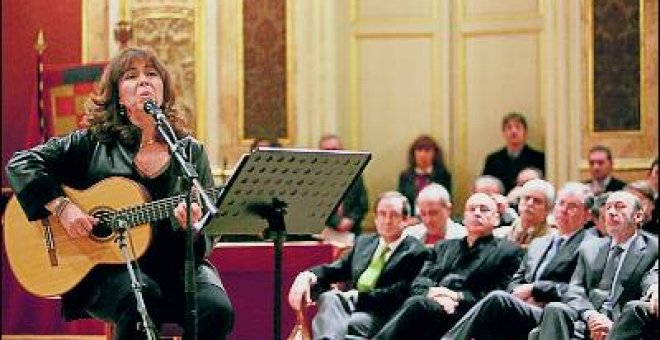 La cantautora María del Mar Bonet, ayer en el homenaje.