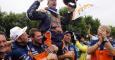 Marc Coma celebra con sus compañeros de equipo su victoria en el Dakar. - REUTERS