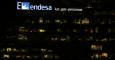 El logo de Endesa, en lo alto de su sede en Madrid. REUTERS/Sergio Perez