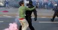 Grupos de manifestantes han protagonizado este miércoles violentos enfrentamientos con el fuerte operativo antidisturbios desplegado en Fráncfort ante la inauguración de la nueva sede del Banco Central Europeo (BCE) que tendrá lugar este mismo miércoles./