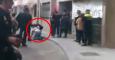 Captura del vídeo donde se ve al abogado de la PAH en el suelo.