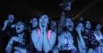 Asistentes al concierto del grupo The Strokes en la última noche del festival de música Primavera Sound en Barcelona, que hoy se despide tras alcanzar la cifra de 175.000 visitas. EFE/Marta Pérez