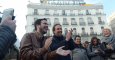 Alberto Garzón, líder de Izquierda Unida, y Pablo Iglesias, secretario general de Podemos, escenifican su acuerdo electoral en la Puerta del Sol de Madrid. PODEMOS