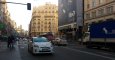 Vista de la Gran Vía esta mañana con escasa afluencia de vehículos. /J. Y.