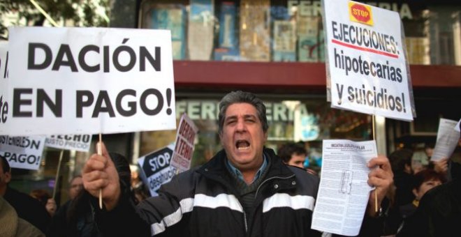 Una manifestación contra los desahucios. EFE