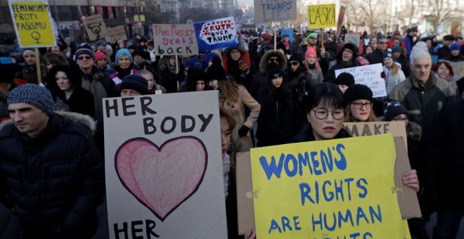 'Los derechos de la mujer son derechos humanos', se pudo leer en esta manifestación en Praga (República Checa).- REUTERS