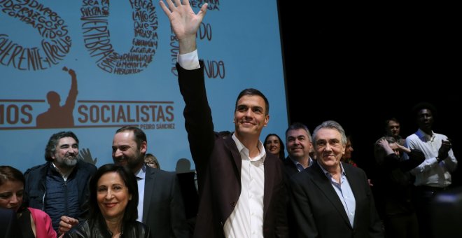 El candidato a la Secretaría General del PSOE, Pedro Sánchez, presenta en el Círculo de Bellas Artes de Madrid el documento de su candidatura. EFE/Chema Moya