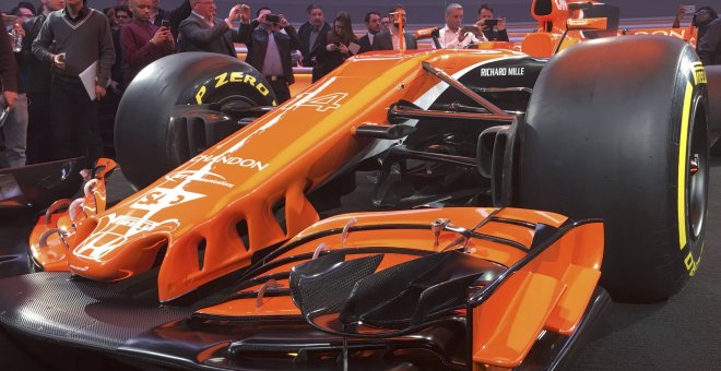 Así es el McLaren MCL32, que ha sido presentado este viernes en Woking. /REUTERS