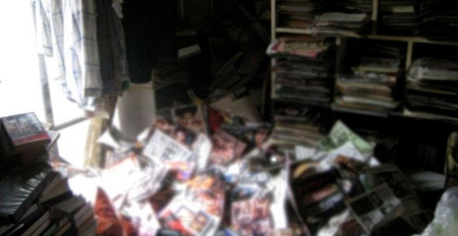 Muere un hombre aplastado por seis toneladas de revistas porno en Japón.