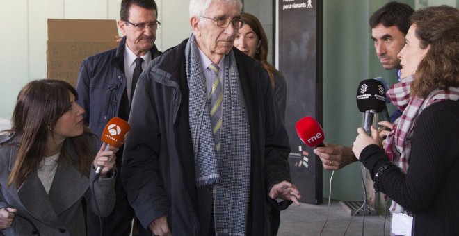 El extesorero de CDC Daniel Osacar a su llegada a la Ciudad de la Justicia de Barcelona donde continúan las declaraciones de los principales acusados del caso Palau. EFE/Marta Pérez