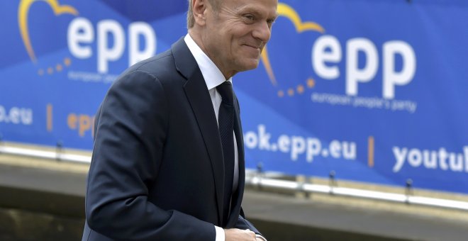 Donald Tusk a su llegada a la cumbre de jefes de Estado y de Gobierno de la Unión Europea. REUTERS/Eric Vidal