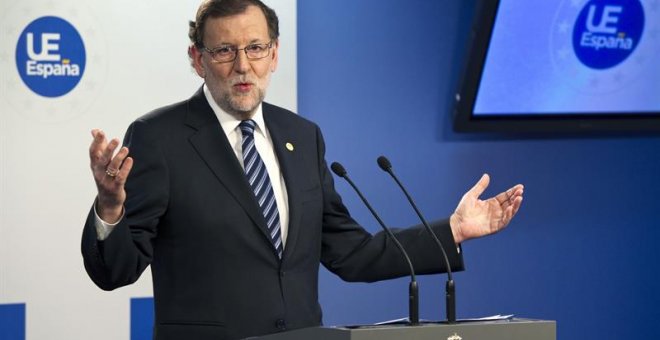 El presidente del Gobierno, Mariano Rajoy, durante la rueda de prensa al término de la reunión de Bruselas de los líderes de la Unión Europea (UE). EFE/Horst Wagner