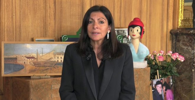 La alcaldesa de París, Anne Hidalgo, en su video de apoyo a Pedro Sánchez.