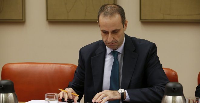 El presidente del FROB, Jaime Ponce, durante su comparecencia ante la Comisión de Economía del Congreso. EFE/Zipi